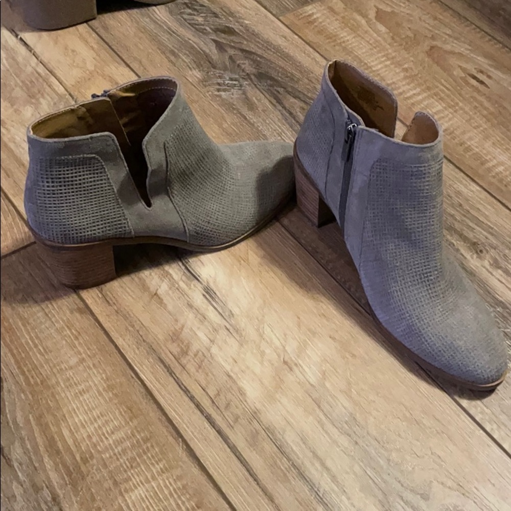 Lucky Brand booties